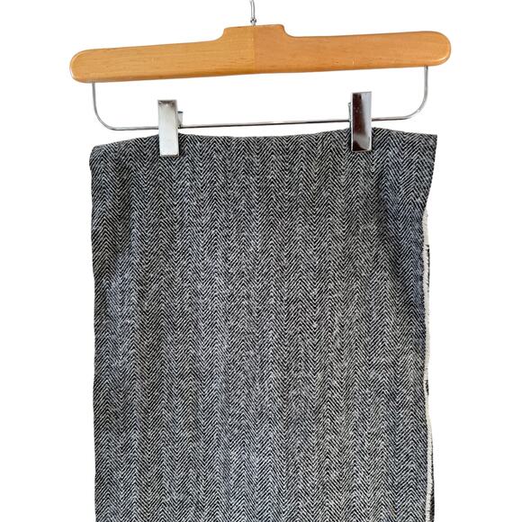 J Crew Scarf Black White Herringbone Print - Picture 2 of 6